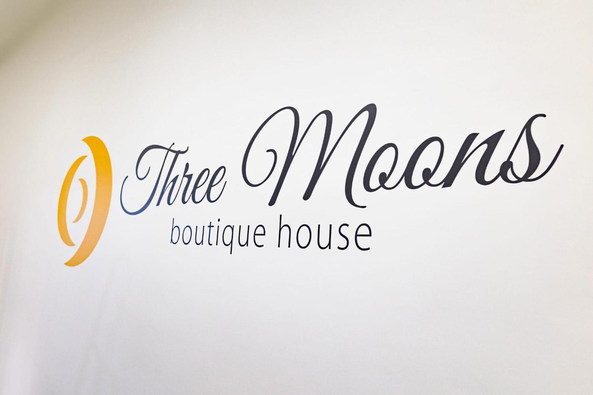 Апартаменты Three Moons Boutique House/Calypso Салерно Экстерьер фото